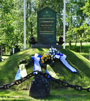 Kransar vid Dunckersmonumentet